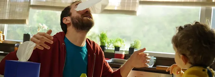 Insieme a chi resta a casa, ma trova sempre il lato positivo