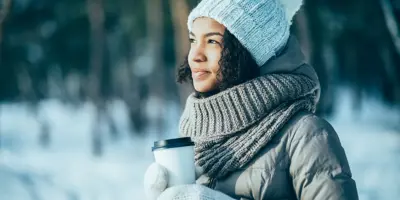 Wandelen op een koude dag? Zo blijf je warm in de winter