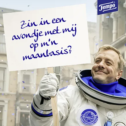 Zin in een avondje met mij op m'n maanbasis?