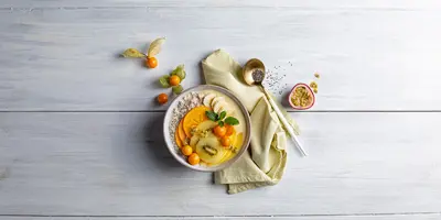 Yellow-Smoothie-Bowl