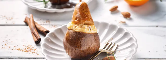 Cheesecake-Bratbirne mit Zimt, Mandel und Ingwer